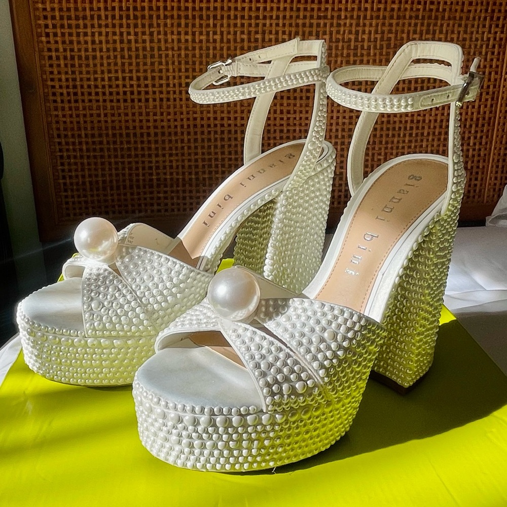 Gianni Bini - White Pearl Open Toes Shoes - Bridal, Rehearsal Dinner, Wedding